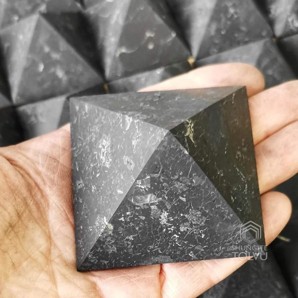 shungite pyramid unpolished 5cm