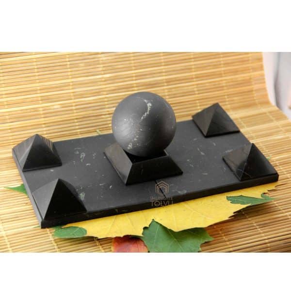 shungite pyramids set