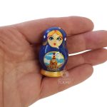 russian nesting dolls in the hand