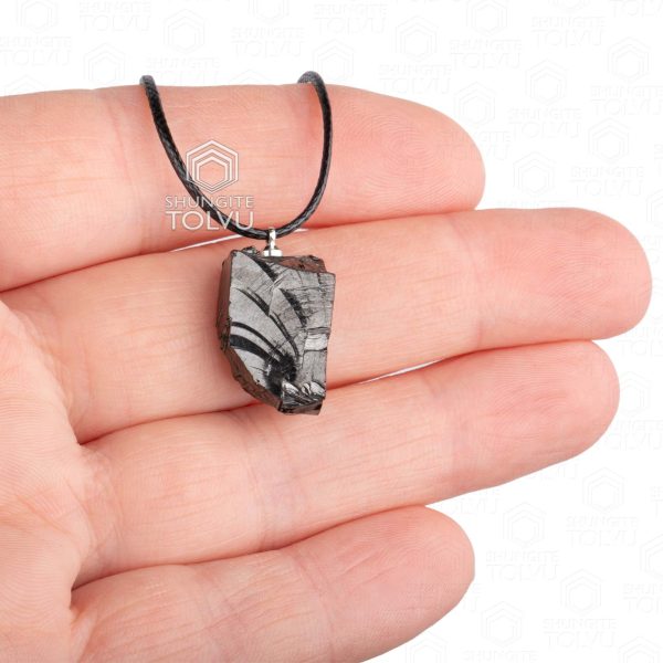 protection crystal necklace of shungite