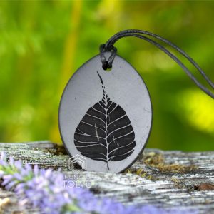 bodhi tree necklace made of shungite