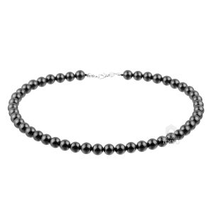 Handcrafted black beaded necklace made of 8mm shungite stones